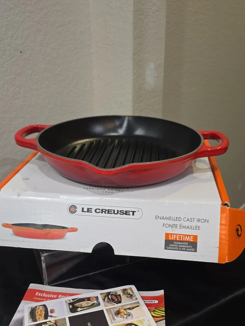 Le Creuset Signature Deep Enamel Cast Iron Grill Pan- Cerise